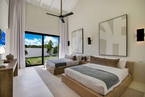 12 habitaciones, escritorio y tabla de planchar con plancha 