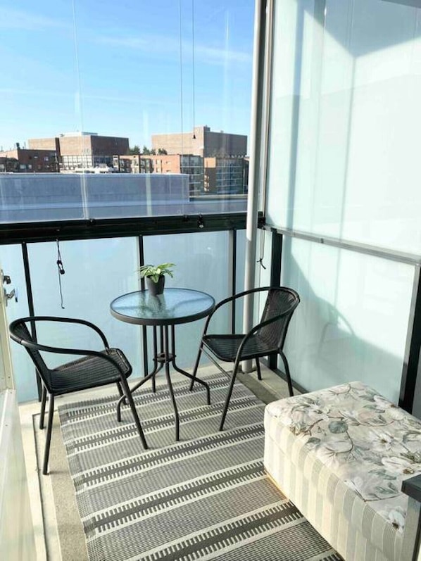 Outdoor dining - Modern flat centrally located (Helsinki)