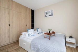 1 bedroom, iron/ironing board, WiFi, bed sheets