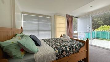 4 bedrooms, iron/ironing board, travel cot, WiFi