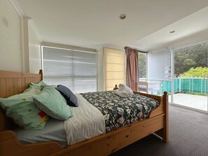 4 bedrooms, iron/ironing board, travel crib, WiFi