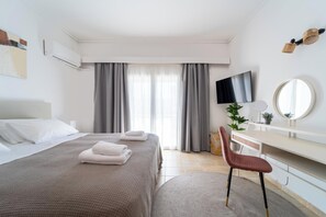 2 chambres, coffres-forts dans les chambres, chambres insonorisées