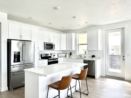 Top Floor Luxury Condo