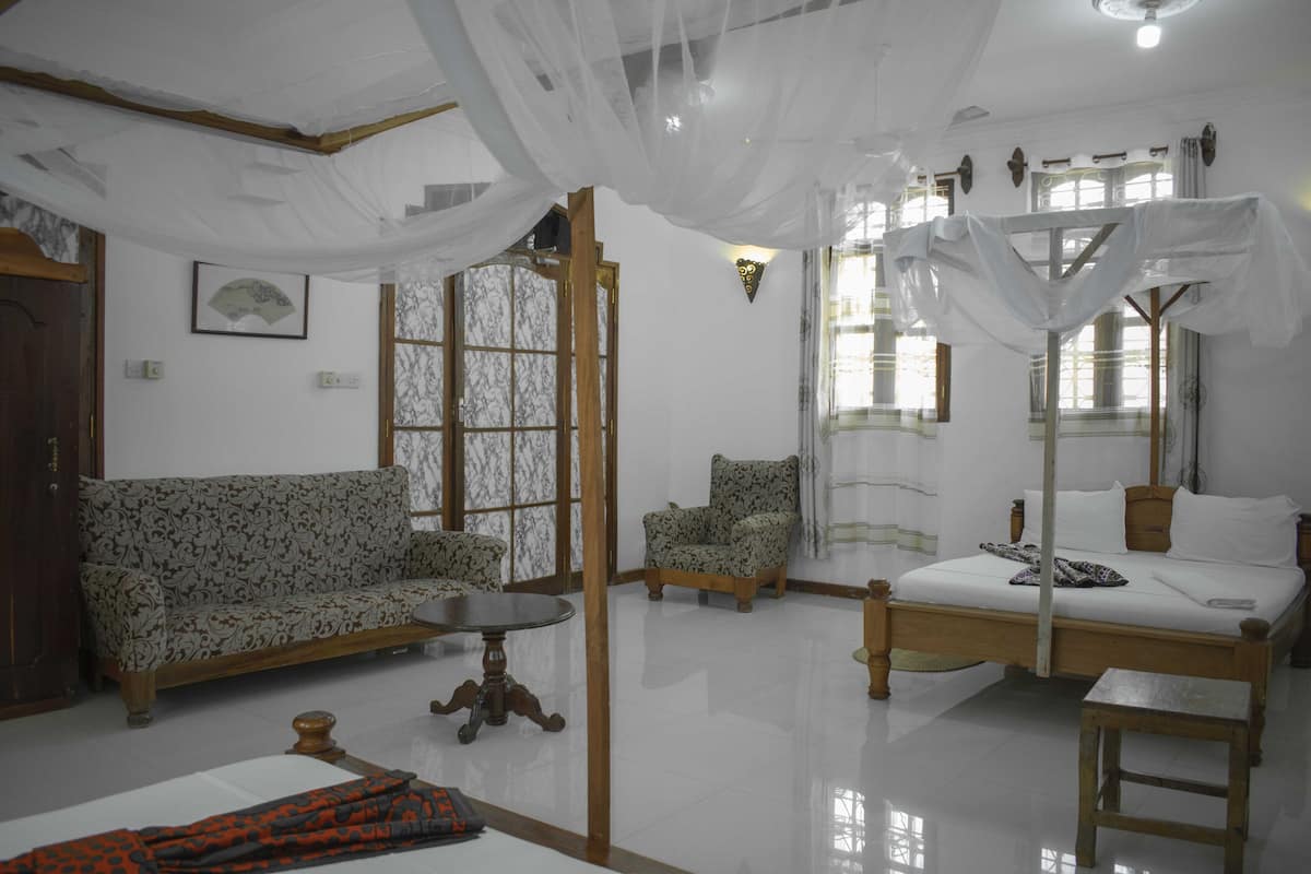 Deluxe Double Room | Individually furnished, laptop workspace, free WiFi, bed sheets