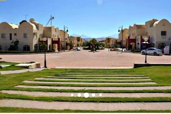 Apartment | Property grounds