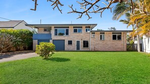Exterior - Shell Cove Beach house (Korora)