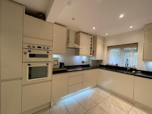 Fridge, dishwasher, toaster