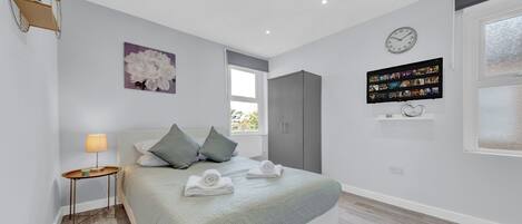 Studio | Iron/ironing board, free WiFi, bed sheets