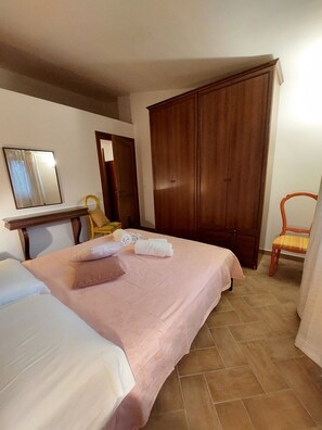 1 slaapkamer, reisbedje, gratis wifi, beddengoed