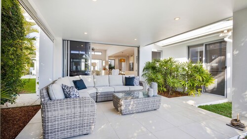 Hampton Beach House on the Waterfront