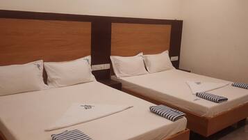 Deluxe Quadruple Room | Free WiFi