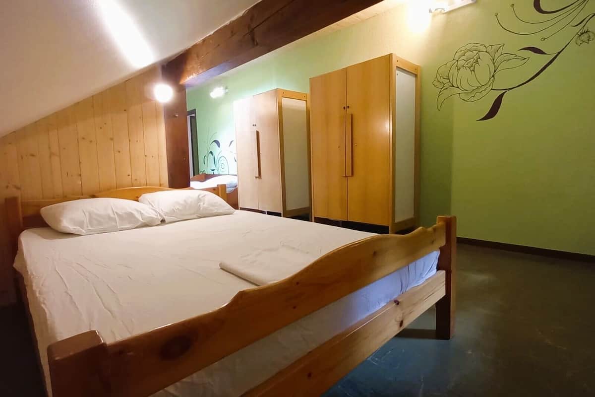 Quadruple Room | 1 bedroom, bed sheets