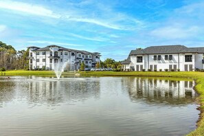Front of property - Vintage Amelia Island Apartments (Fernandina Beach)