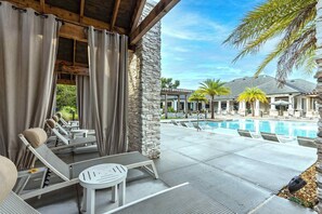 Seasonal outdoor pool - Vintage Amelia Island Apartments (Fernandina Beach)