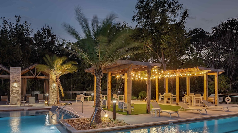 Vintage Amelia Island Apartments