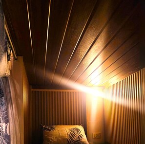 Free WiFi, bed sheets - Hideout Hostel (Ko Pha-ngan)