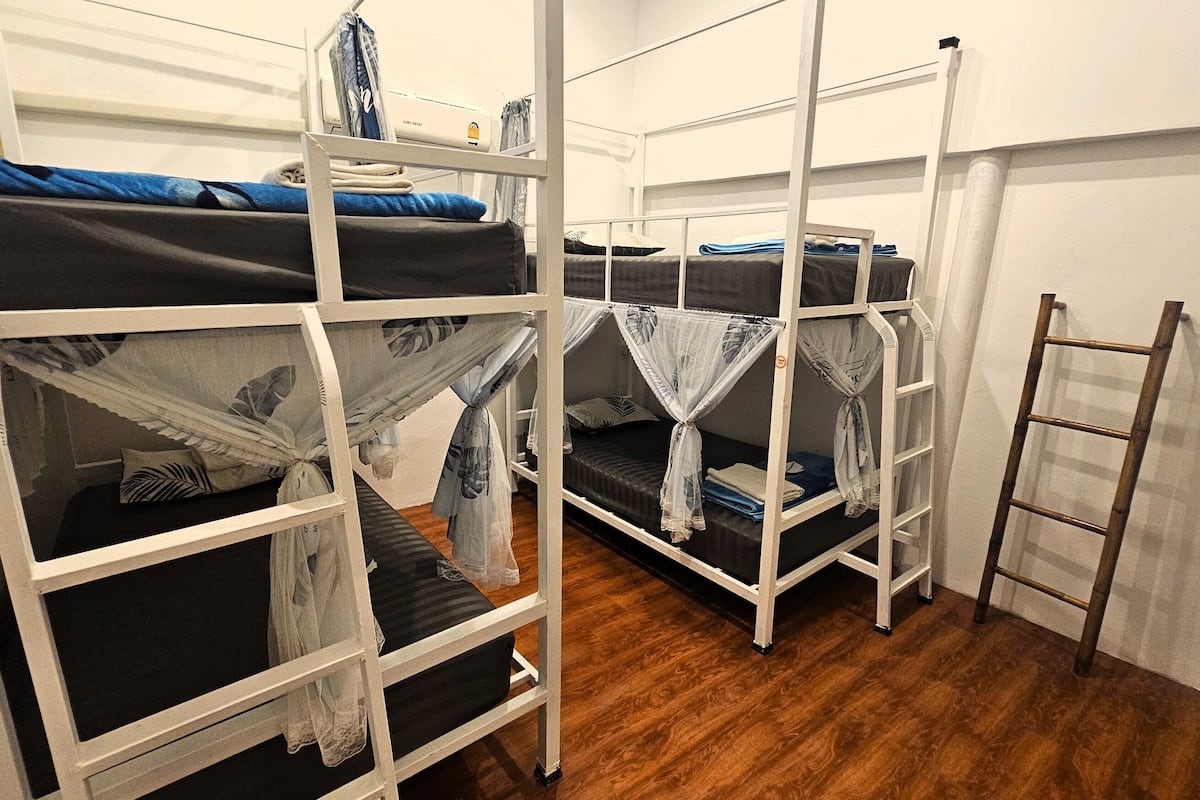 標準共用宿舍, 男女混合宿舍, 非吸煙房, 私人浴室 | 免費無線上網、床單