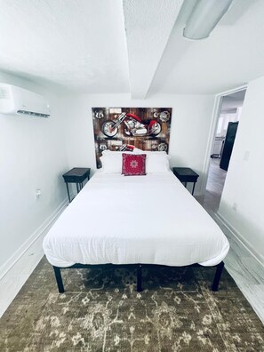 2 makuuhuonetta, silitysrauta/-lauta, vauvan matkasänky, ilmainen Wi-Fi