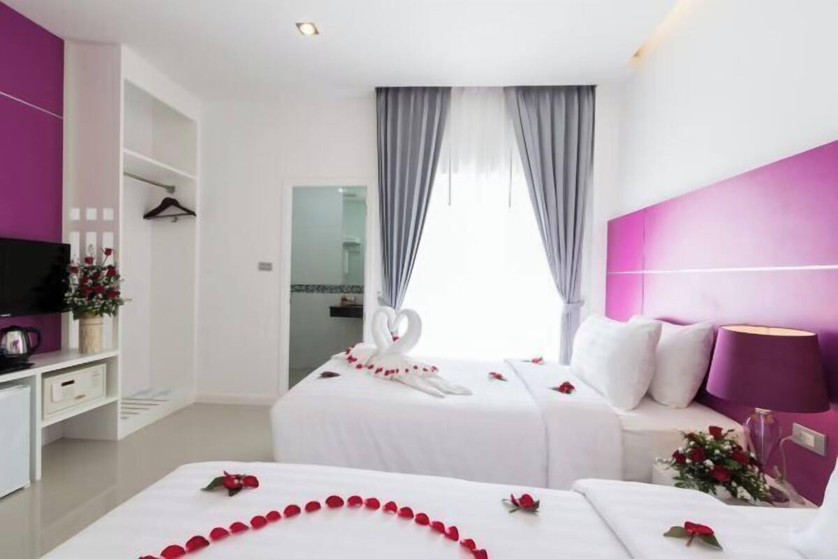 In-room safe, blackout drapes, WiFi (free), bed sheets