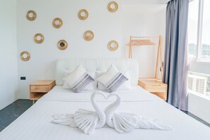 Family Suite | In-room safe, blackout drapes, free WiFi, bed sheets - Patong Diamond Hotel (Patong)