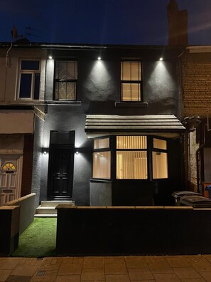 Apartment | Exterior - Lovely 2-bed Apartment in Blackpool Secret House (Blackpool)