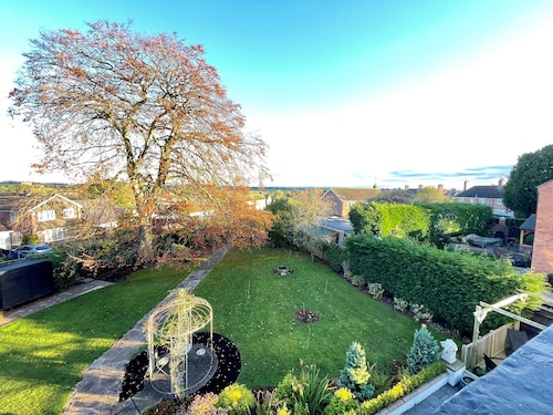 Eagle House- Award Winning B&B and Apartment