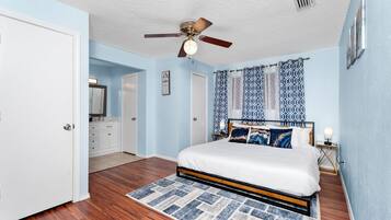 3 bedrooms, iron/ironing board, WiFi, bed sheets