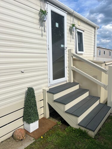 Lovely 2-bed Cabin in Birchington