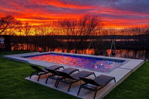 Pool - Luxury Lakefront Pool & Sauna | Sleeps 10+ (Granbury)