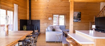 Scenic Mountain Views + Hot Tub | Sleeps 11 + Pets