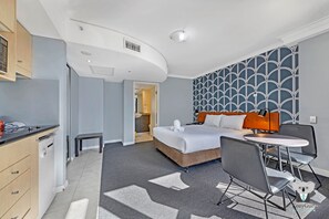 1 bedroom, bed sheets - Sydney CBD | Best Location Studio (Haymarket)