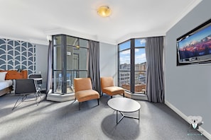 City Room, 1 Queen Bed | Living area | 32-inch TV with cable channels - Sydney CBD | Best Location Studio (Haymarket)