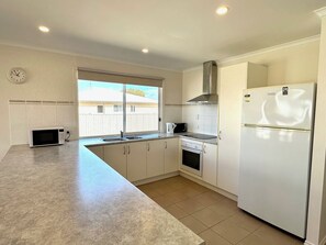 Fridge, microwave, dishwasher, toaster