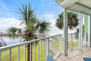 Property grounds - Best Views in Ft Morgan | King Bd | Pool | HotTub - Boat Slips + Pool (Gulf Shores)