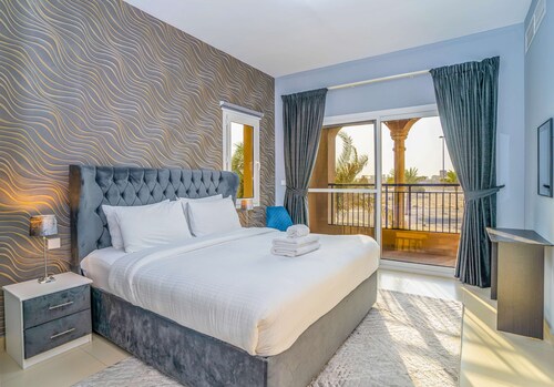 Spacious 3-Bedroom Maid's Villa 