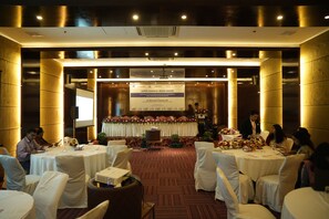 Meeting facility - Lakeshore Heights (Dhaka)