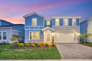 Exterior - Spellbound Haven | Disney 10BR Arcade Private Pool (Davenport)