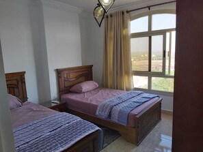 2 Schlafzimmer, Schreibtisch, kostenloses WLAN, Bettwäsche