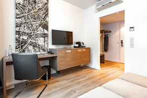 Caja de seguridad en la habitación y decoración personalizada 