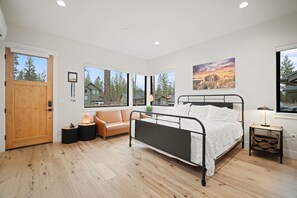 1 bedroom, internet, bed sheets