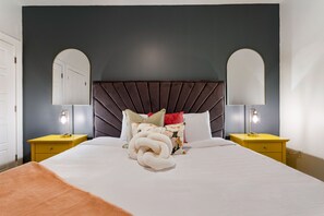 Family Condo, 4 Bedrooms - Mardi Gras Suites NOLA's 4BR Elegance (New Orleans)