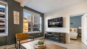Unclassified image, 2 of 446, button - Mardi Gras Suites NOLA's 4BR Elegance (New Orleans)