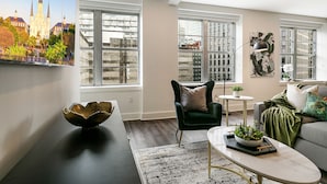 Unclassified image, 3 of 446, button - Mardi Gras Suites NOLA's 4BR Elegance (New Orleans)