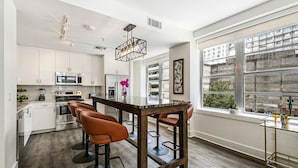 Unclassified image, 5 of 446, button - Mardi Gras Suites NOLA's 4BR Elegance (New Orleans)