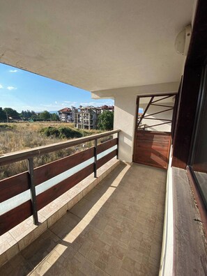 Balcony - 1 Bright Two Floor Apartment (Bansko)