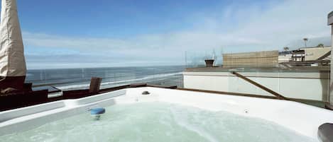 Baignoire à remous extérieure