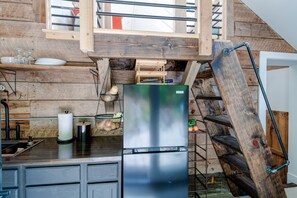 Interior - Cabin w/ Huge Mountain Views on Tiny Farm-10 min to Downtown/Blue Ridge Parkway (Asheville)