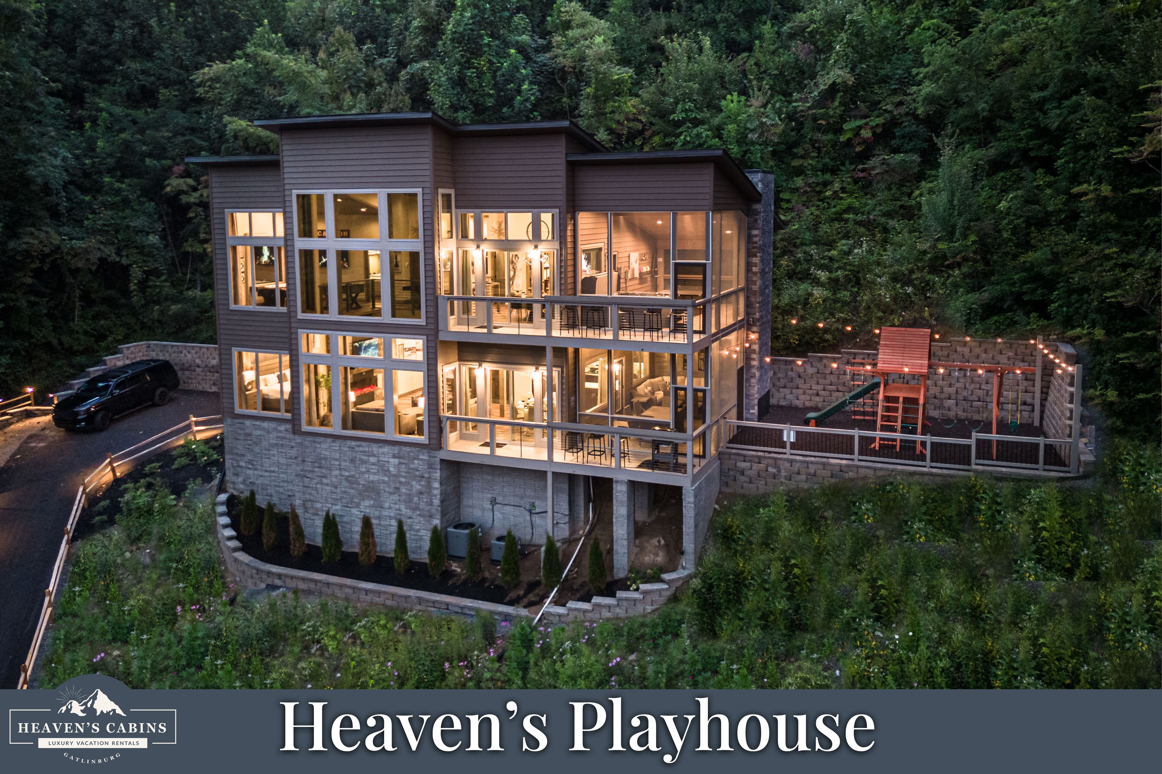 EXTRAORDINARY Contemporary Luxury Cabin! Screened Porches, Fireplaces, WOW View!