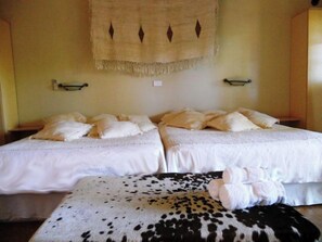 Comfort Suite | Bed sheets - Mulberry Lane Suites (Graskop)