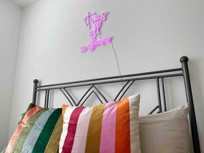 1 habitación, wifi gratis y ropa de cama